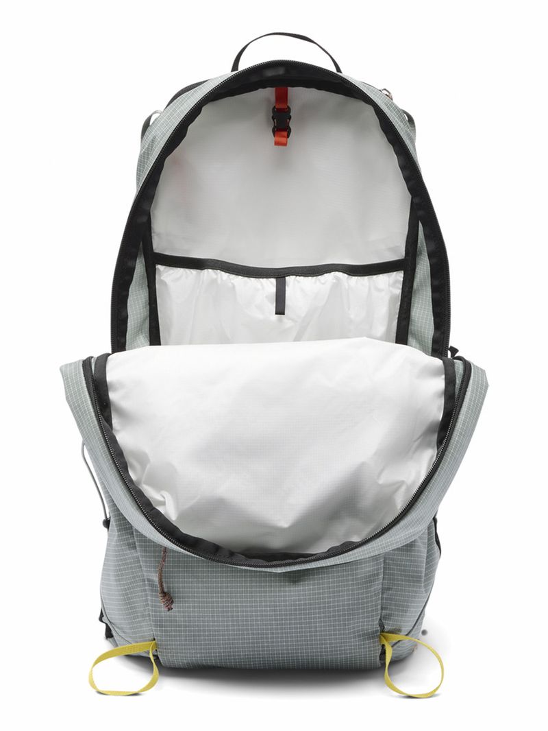 Mochila Unisex Clipse 20L Gris Mountain Hardwear